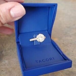 Tacori Petite Crescent Larger Center Stone Engagem